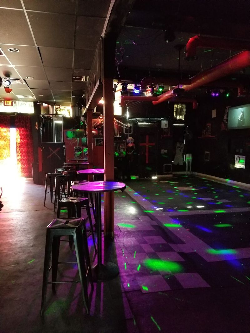 Manikin’s Lounge, Sanford, FL