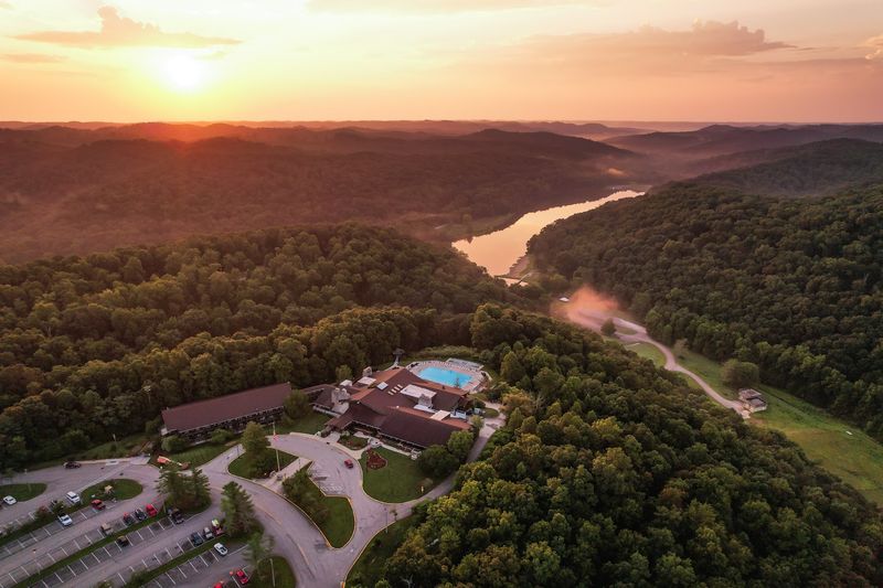 Shawnee Lodge & Conference Center, West Portsmouth, Ohio