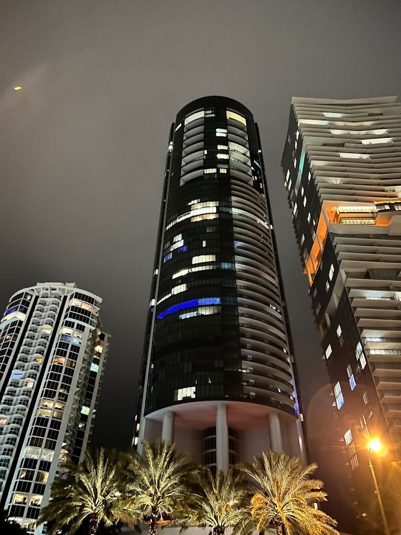 Porsche Design Tower (Sunny Isles Beach)