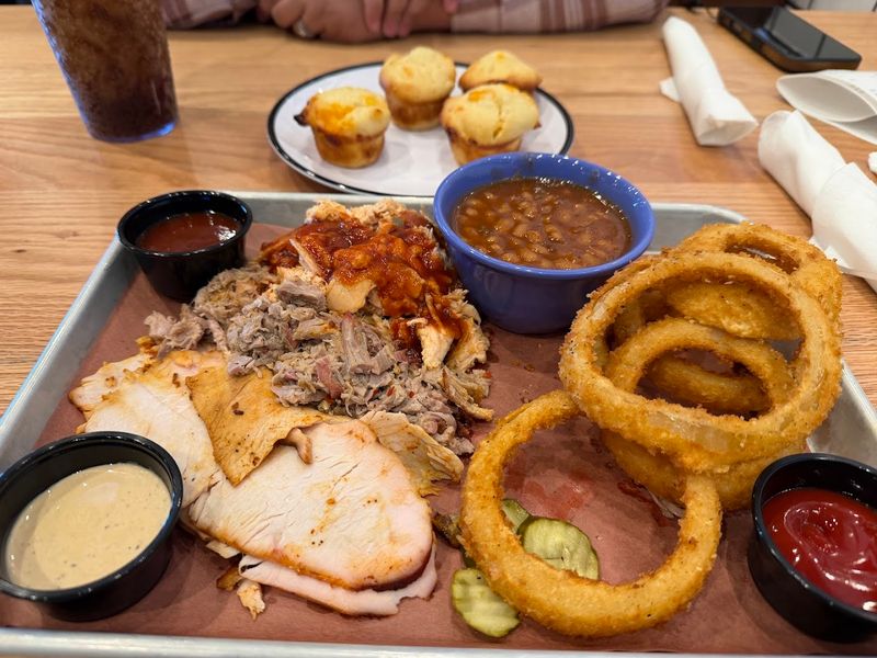 This Alcoa BBQ Spot Is the Kind of Place You'll Be Glad You Found