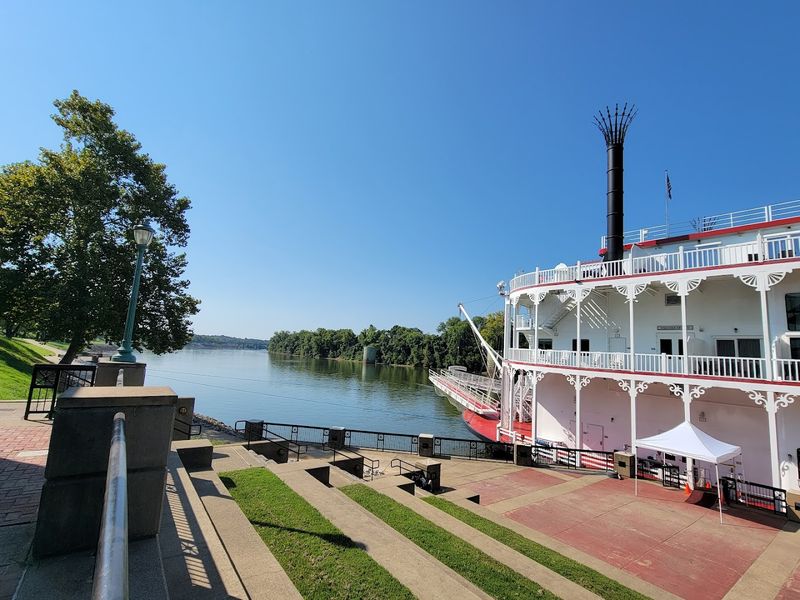What Makes Clarksville So Beautiful Year-Round