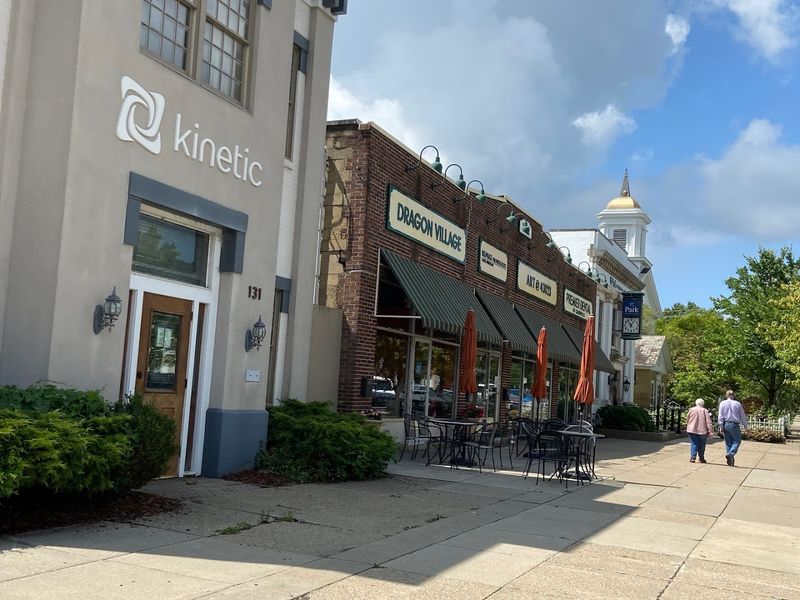 Where To Eat And Savor The Evening