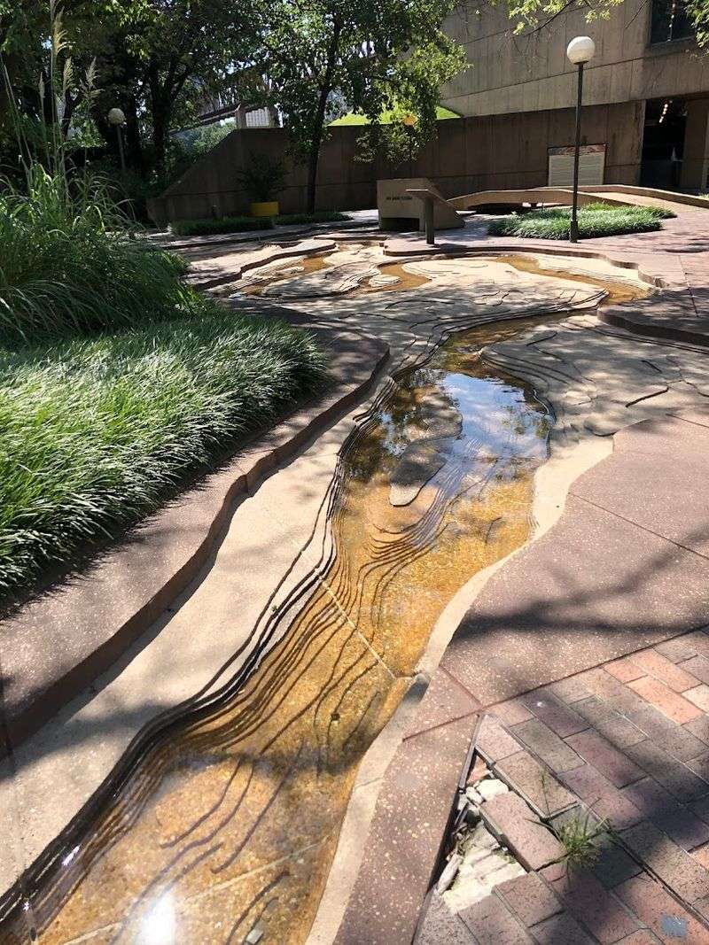 A Unique Way to Learn the Geography of America's Greatest River