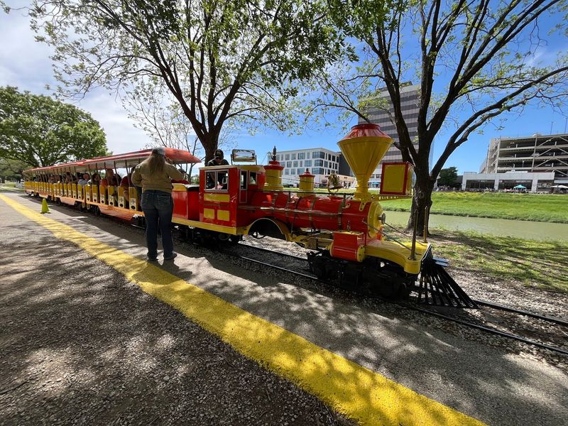 Best Times to Avoid the Lines