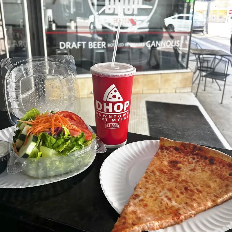 Downtown House of Pizza (Fort Myers)