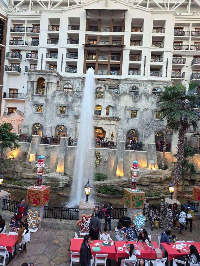 Pools That Work for Every Kind of Family