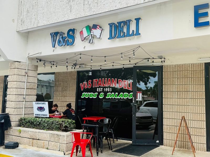 V & S Italian Deli (Boca Raton)