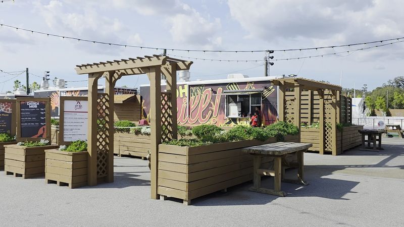Food Trucks, Drinks, and Smart Snacking
