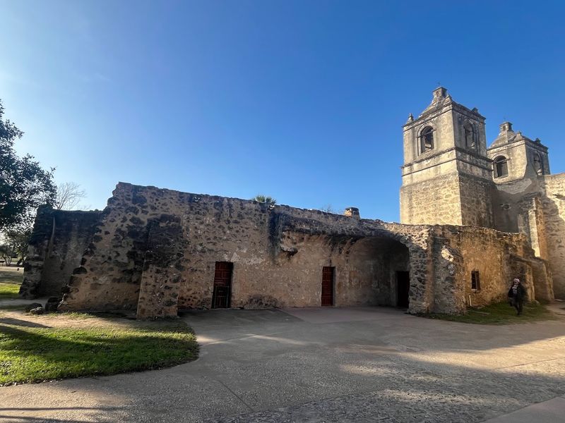 Practical Hours, Access, and Etiquette