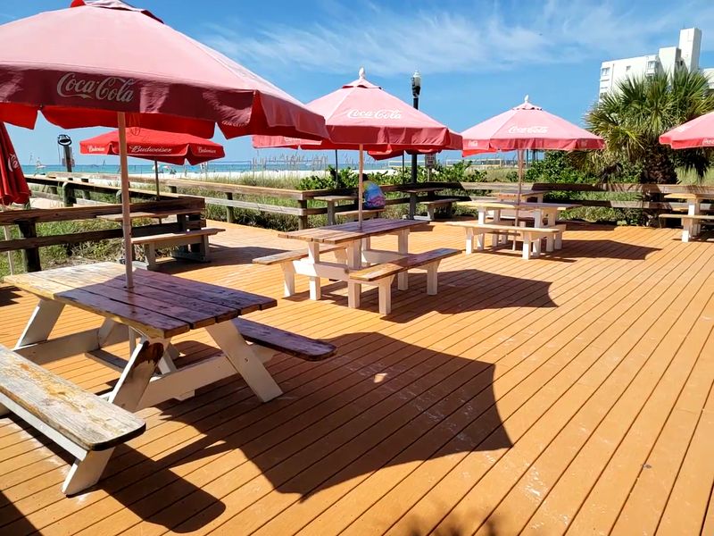 Beachside Bars And Restaurants Within Walking Distance