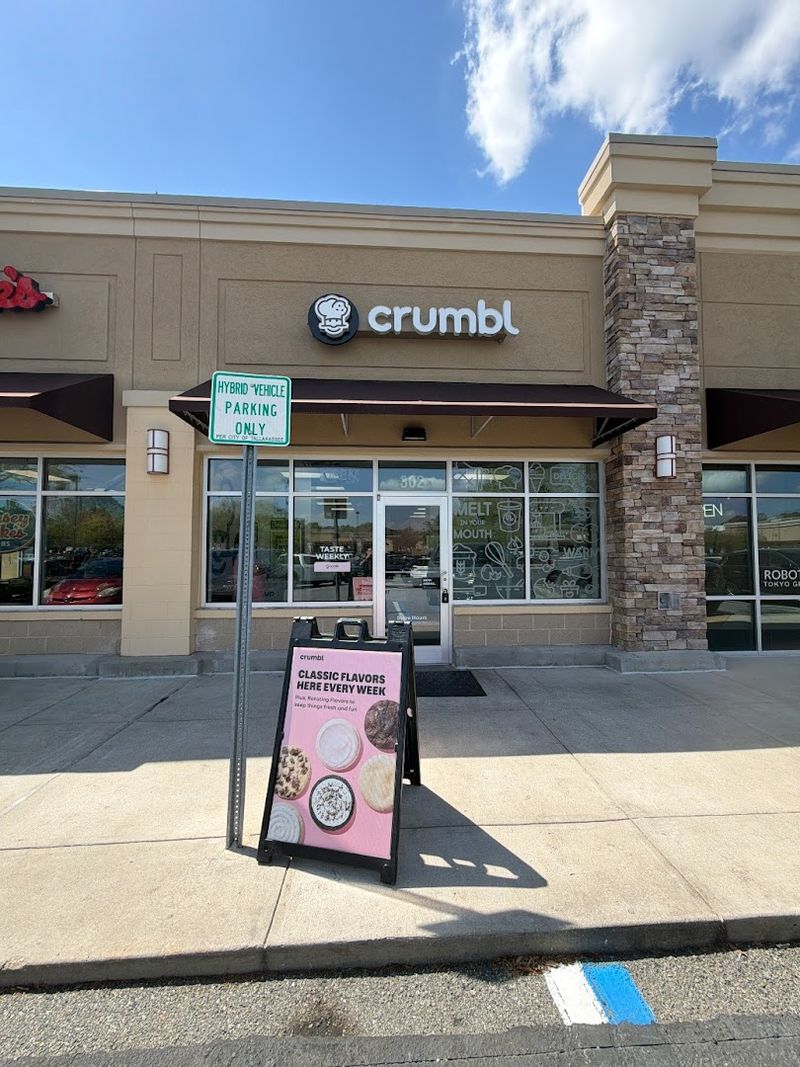 Crumbl Cookies (Mahan Village / Bannerman)