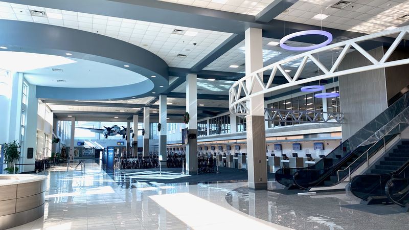 Orlando Sanford International Airport (SFB)