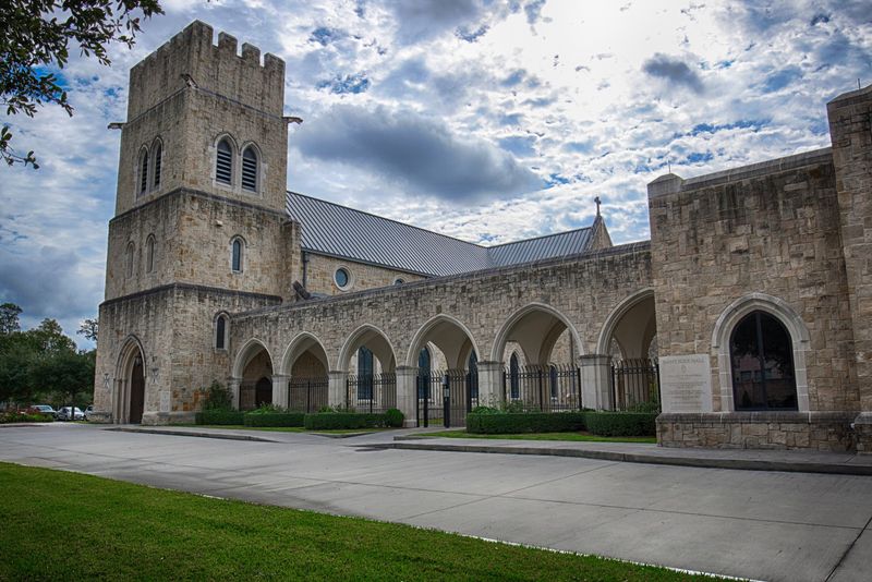 Spanish Colonial Architecture Transports You Across Centuries