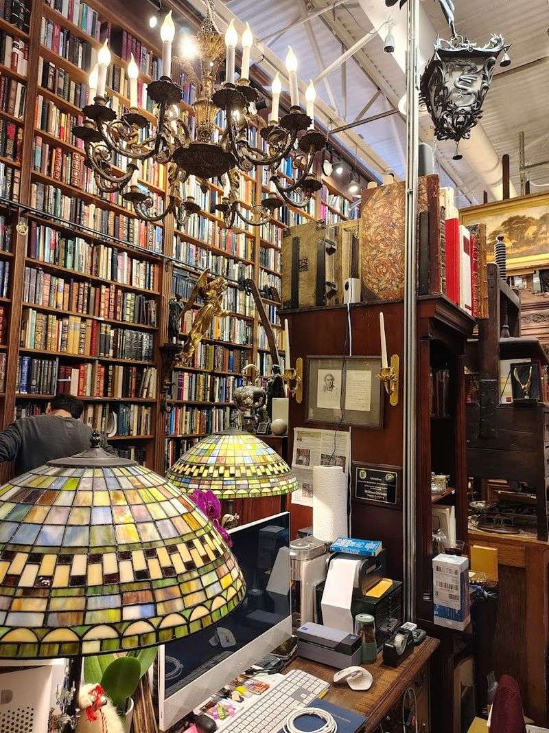 Cozy Old World Atmosphere