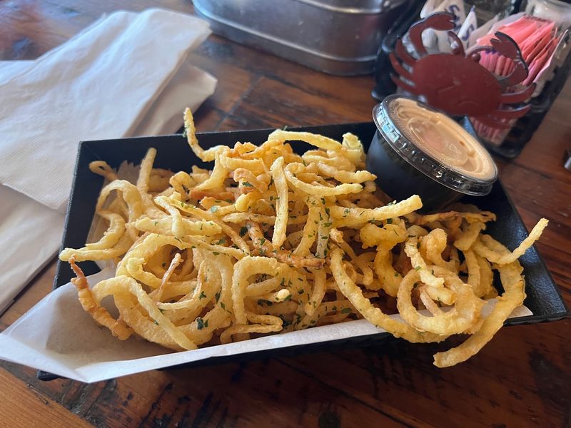 Complimentary Fishnet Onion Strings