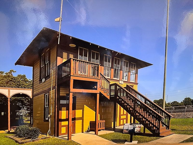 Tower 17 - A Rare Piece of Railroad Engineering