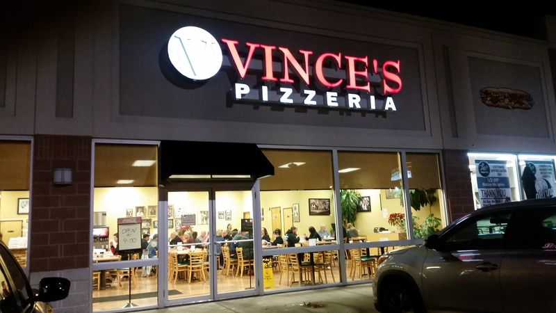 Vince&rsquo;s Pizzeria