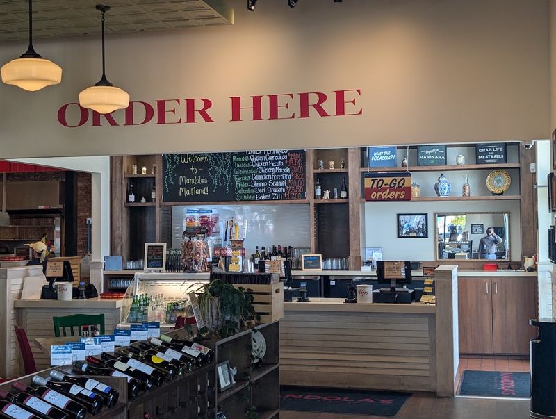 Counter-Service Concept With Full-Service Heart