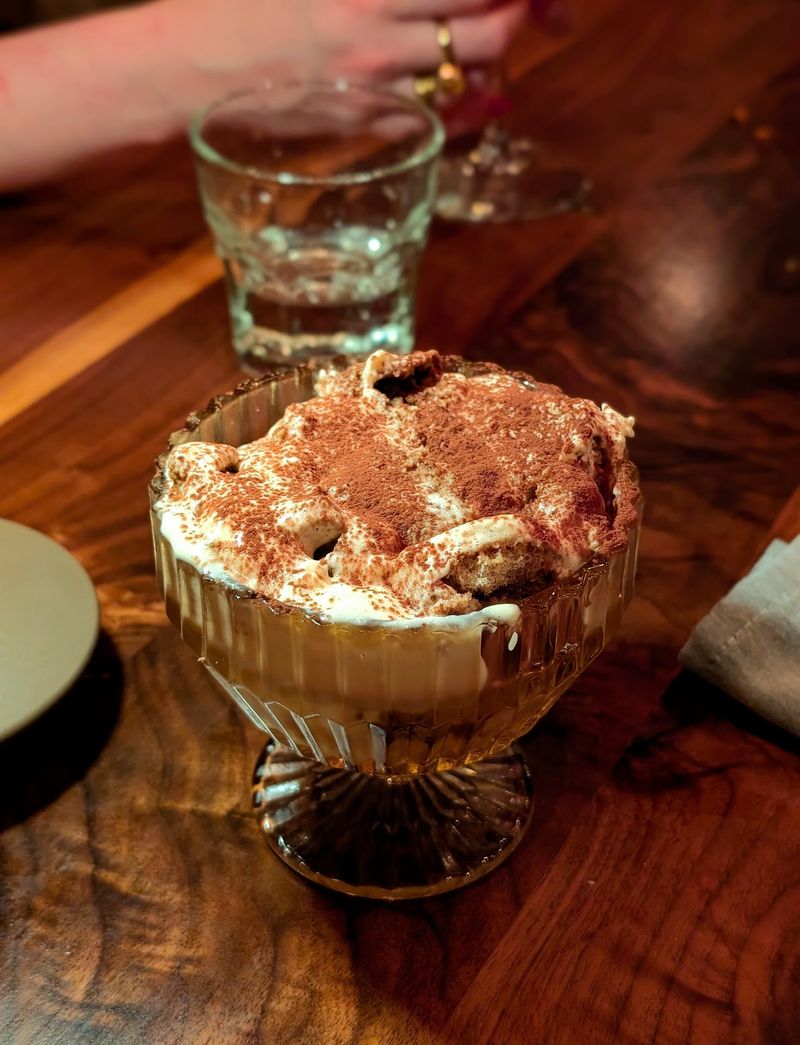 Tiramisu That Balances Rich and Light Perfectly
