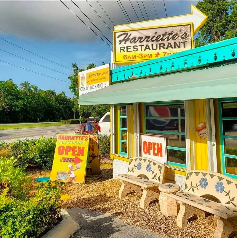 Harriette's Restaurant — Key Largo