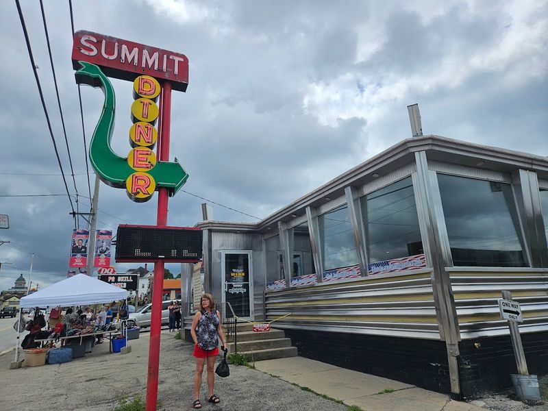 Summit Diner
