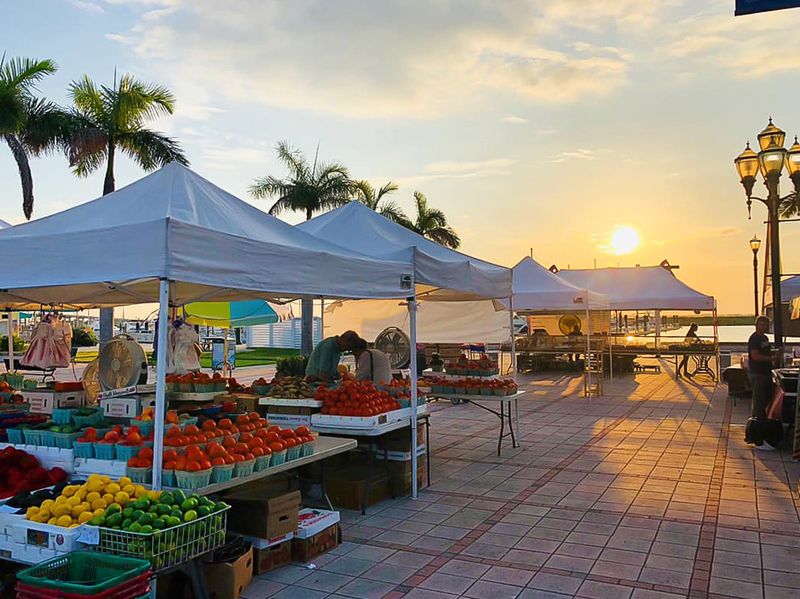 Downtown Fort Pierce Farmers Market (Fort Pierce)