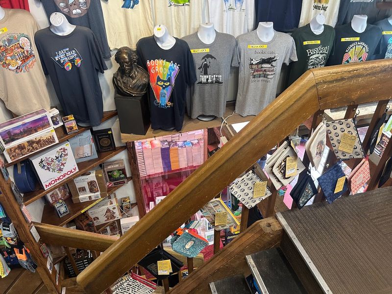 Graphic Novels And Fandom Finds