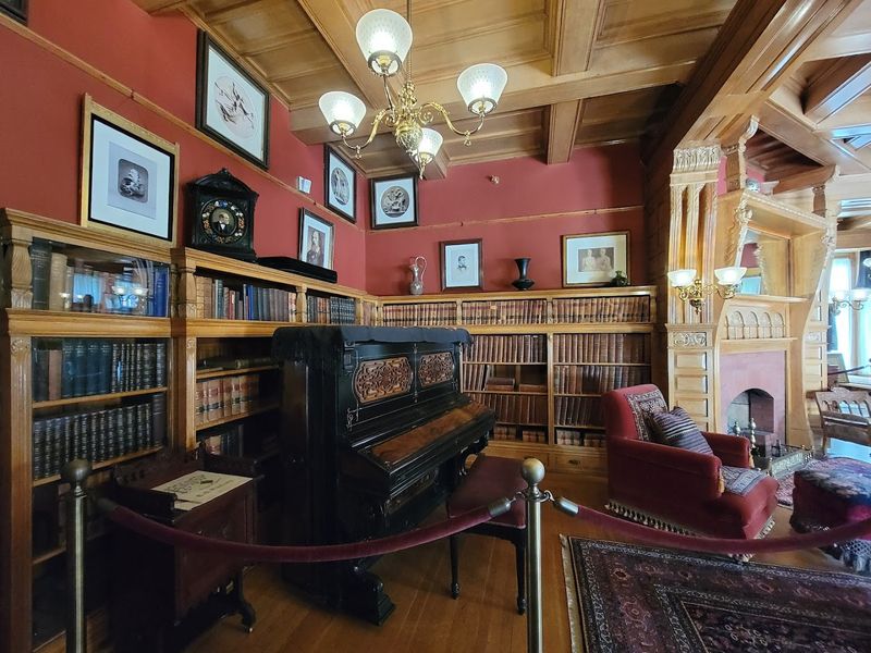 Ranger-Led House Tour