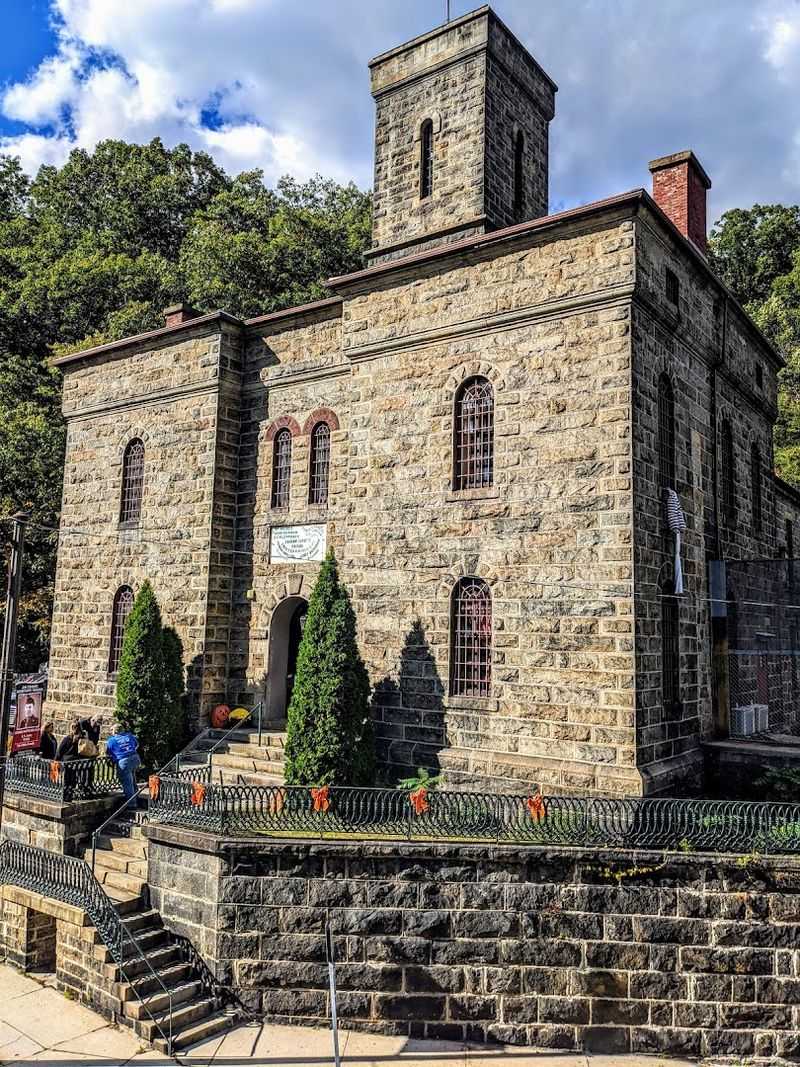 A stone jailhouse that looks like a fortress