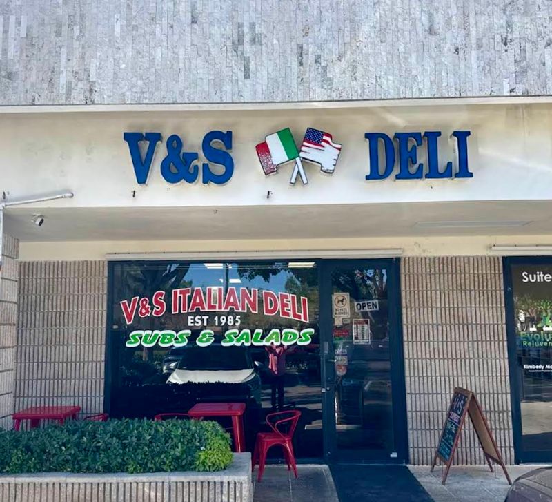 V & S Italian Deli