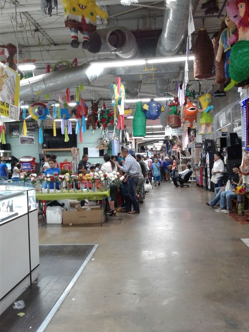 Pi&ntilde;atas Big Enough to Match Your Party Energy