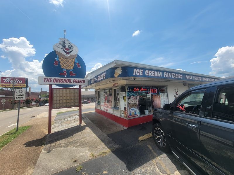 Freezo And Grill — Knoxville