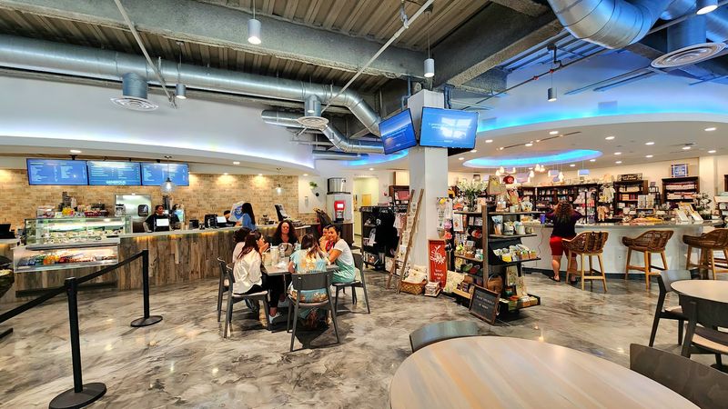 The Generous Café & Bookstore (Fort Lauderdale)