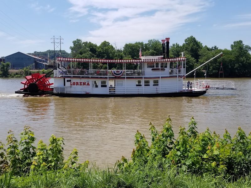 Zane&rsquo;s Landing Park & The Lorena Sternwheeler