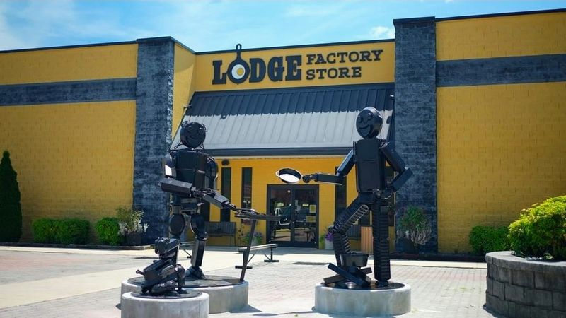 Lodge Factory Store — South Pittsburg