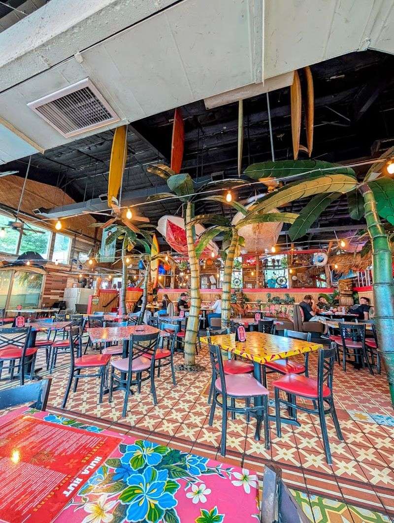 Colorful Decor That Sets the Mood