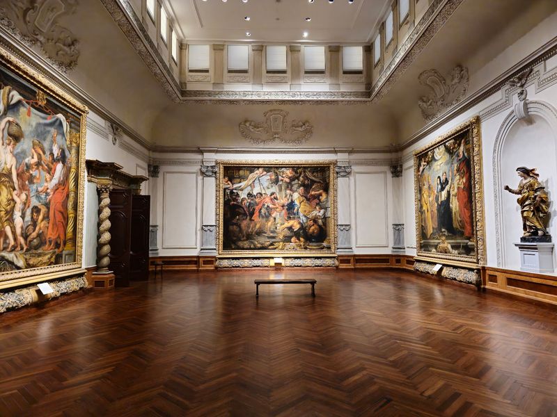 Galleries Packed With Old Masters