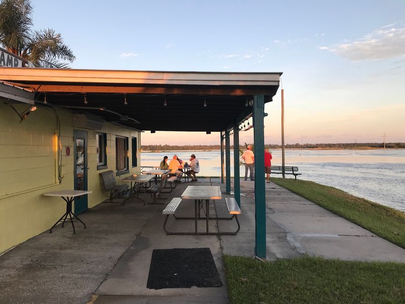 Live Music, Hours, and Tips Before You Go