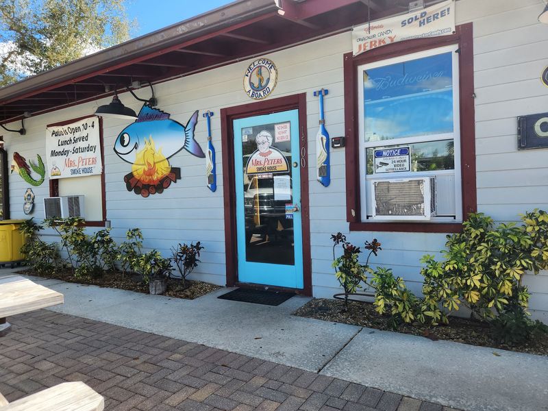 Mrs Peters Smokehouse (Jensen Beach)