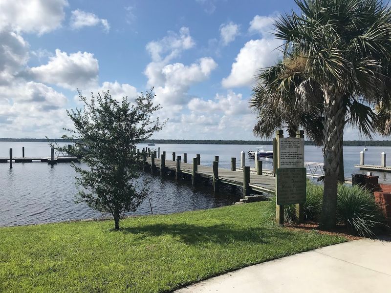 St. Johns River Access Without The Coastal Price Tag