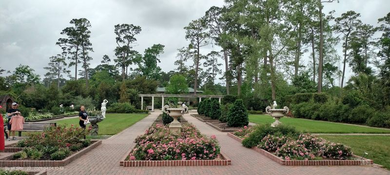 Well-Maintained Grounds Reflect Dedicated Staff Care