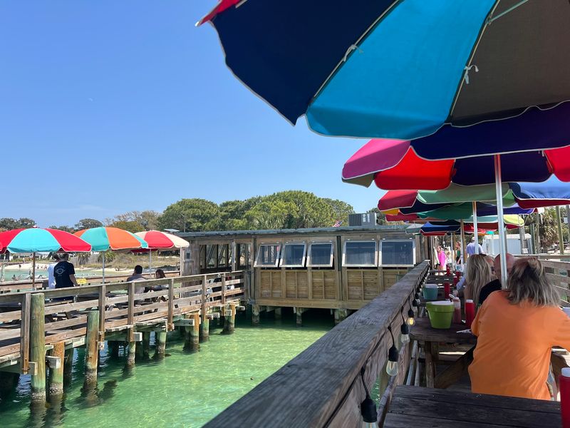 Dewey Destin's Seafood Restaurant (Destin)