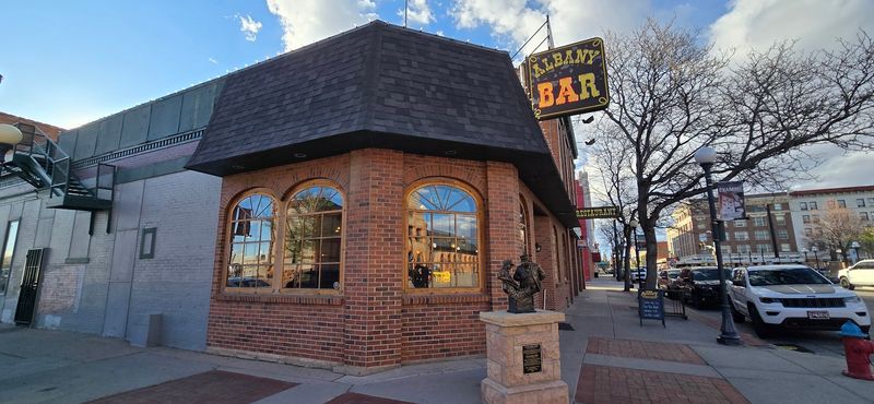 The Albany (Cheyenne)