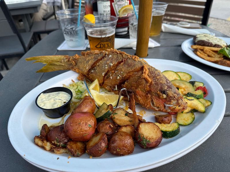 Dixie Fish Company: Old Florida on Fort Myers Beach