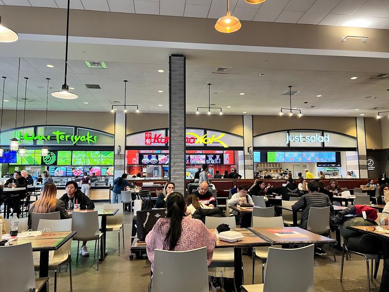 Food Options That Fuel a Full Day of Shopping