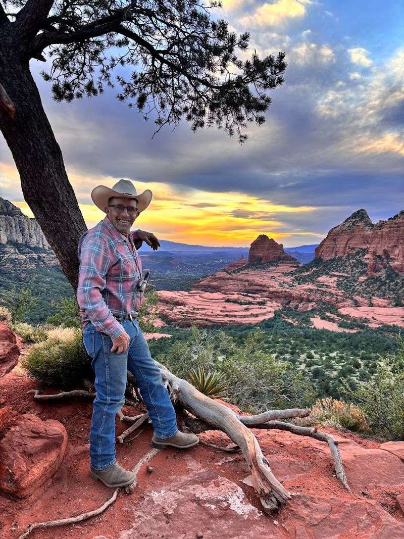 Outlaw Trail: History, Legends, and Rugged Tracks