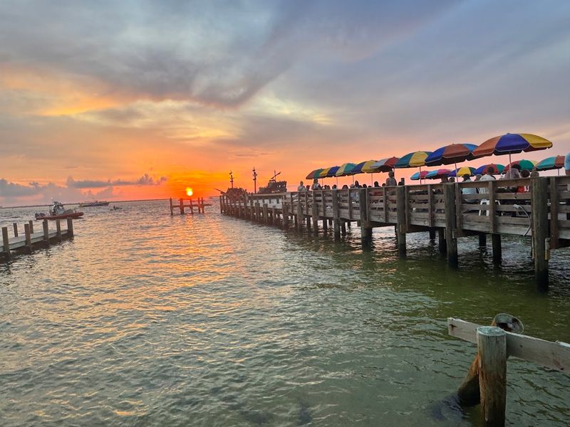 Dockside Tables With Million-Dollar Views