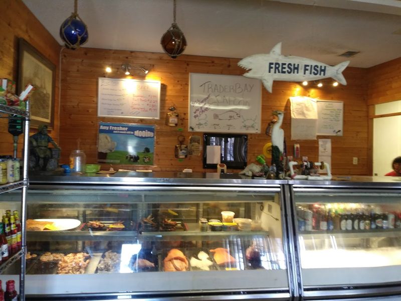 Trader Bay Seafood (Hernando Beach)