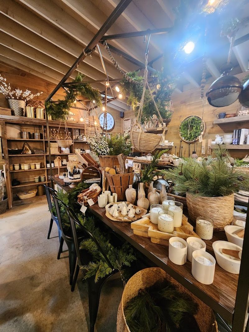 Amish-crafted Furniture and Woodwork