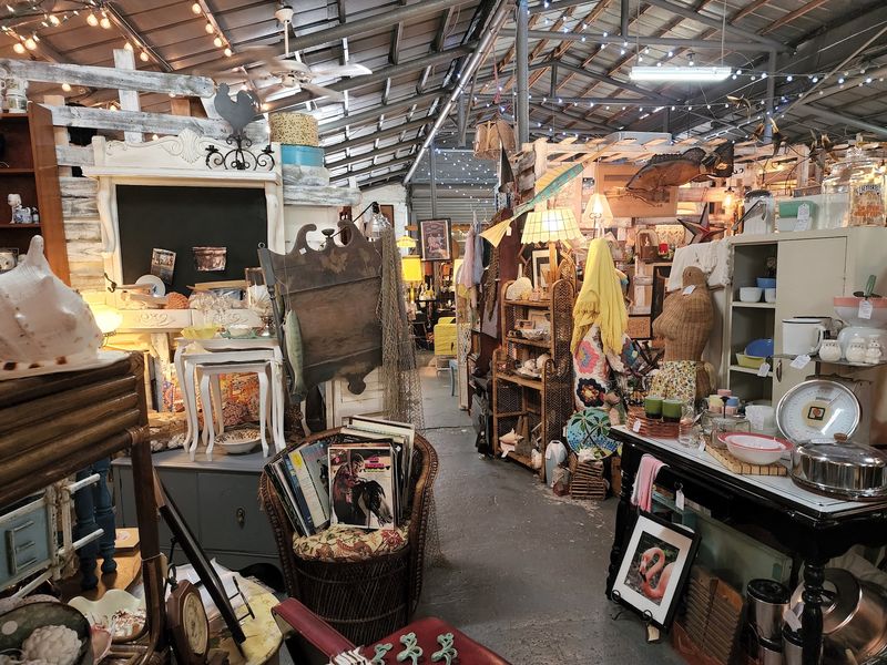 This Huge Florida Vintage Market Only Opens a Few Days Each Month
